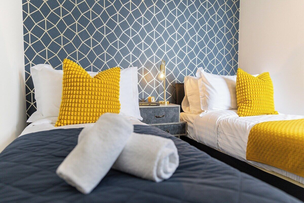 2 bedrooms, iron/ironing board, free WiFi, bed sheets