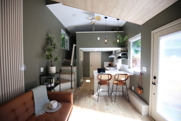 1 chambre, décoration personnalisée, ameublement personnalisé