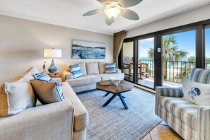 Living area - Commodore 203 (Panama City Beach)