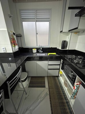 Private kitchen - Apartamento Completo em Botucatu (Botucatu)