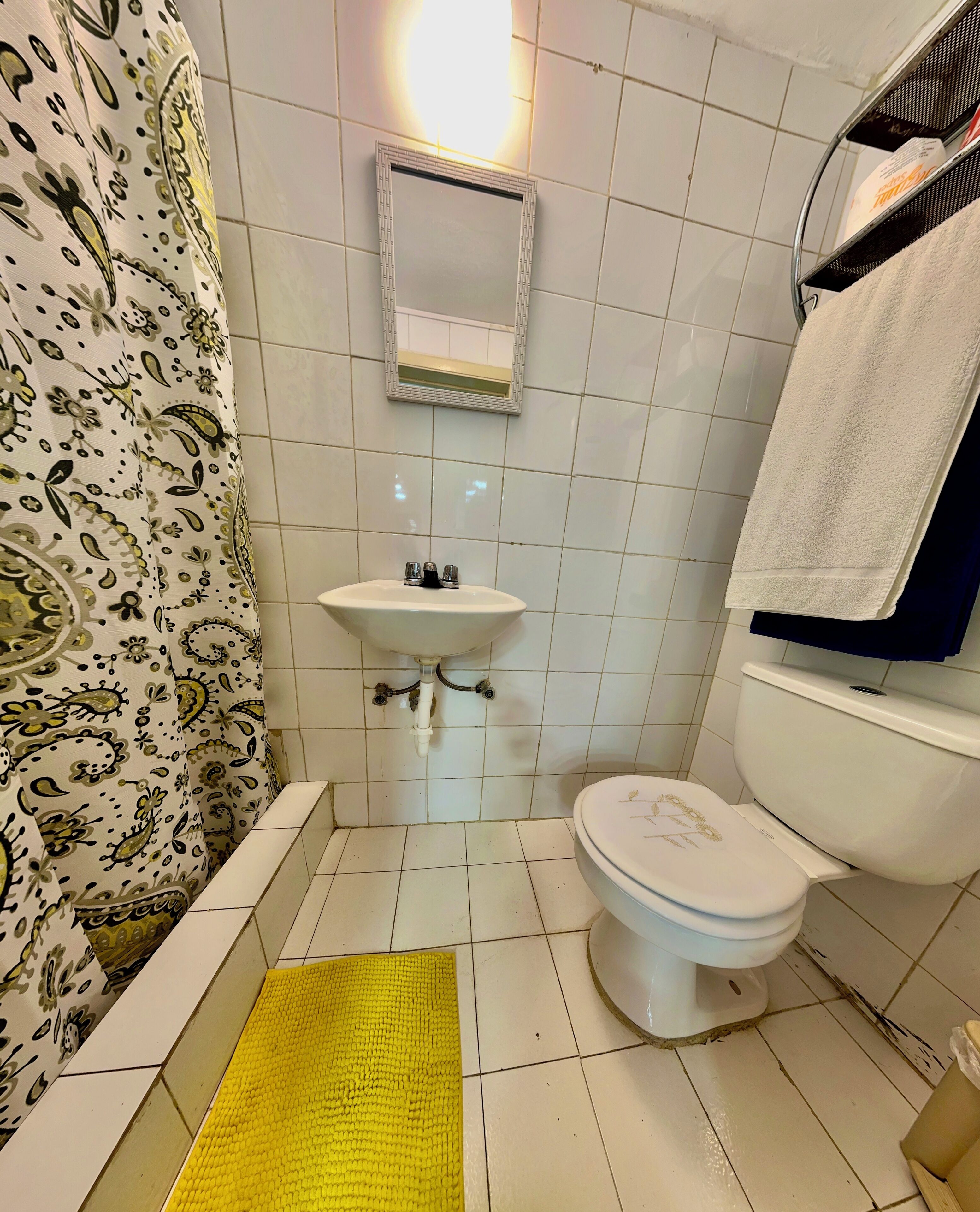 Towels, toilet paper