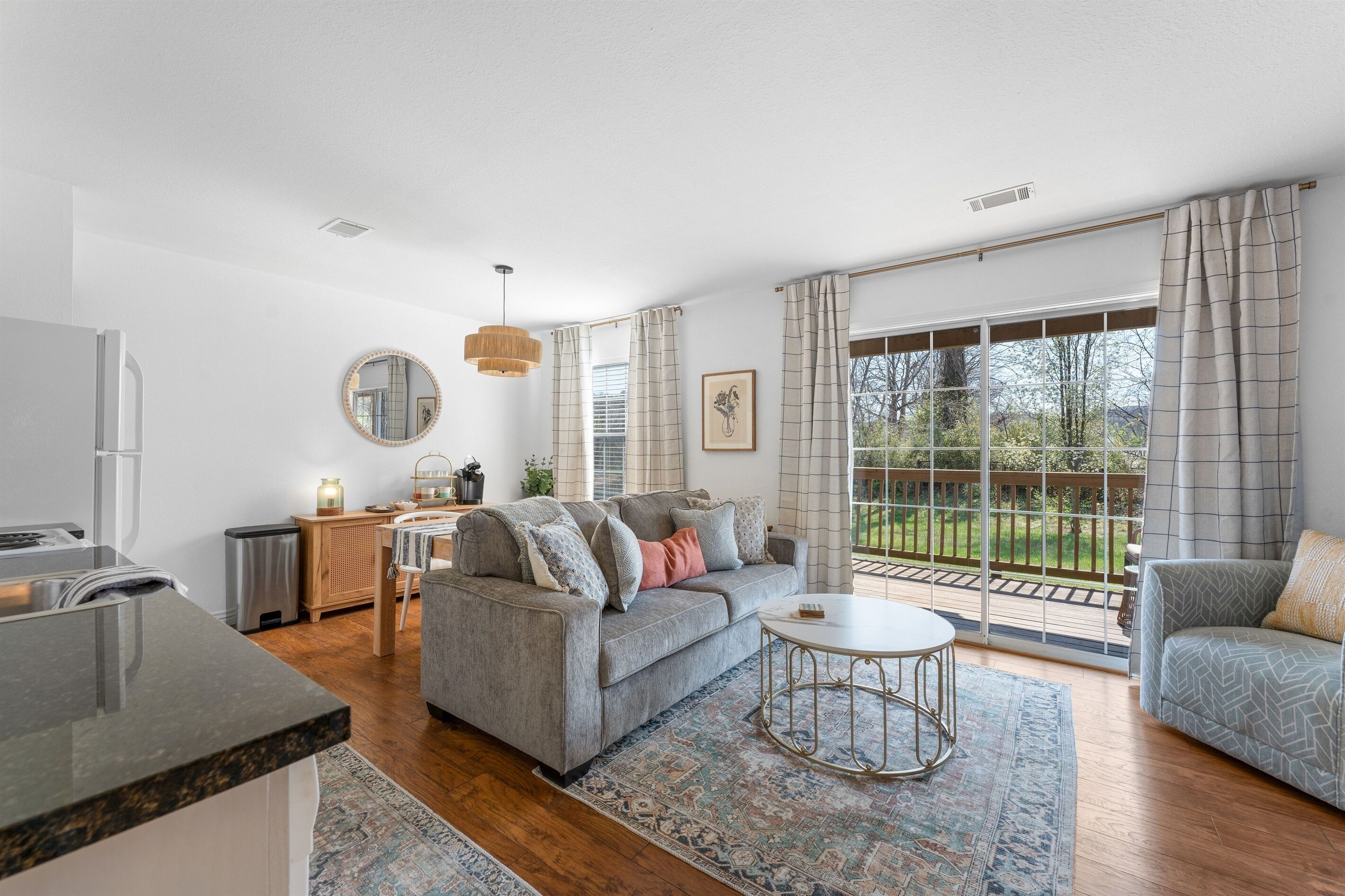 智能電視、壁爐