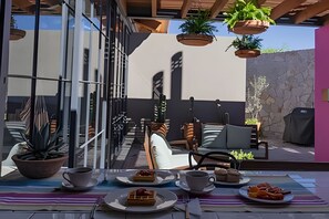 Exclusive Villa | Dining