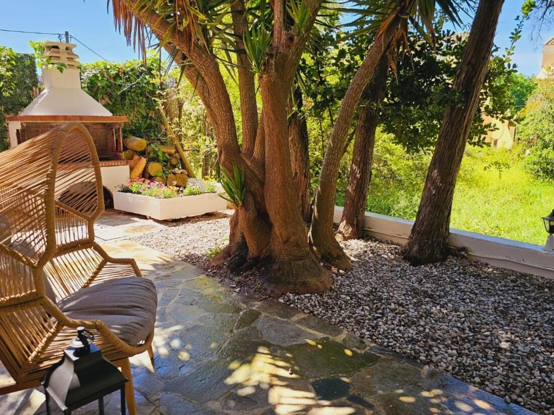 Apartment, 1 Bedroom, Smoking, Fireplace | Property grounds