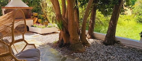 Apartment, 1 Bedroom, Smoking, Fireplace | Property grounds