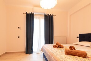 Apartment, 2 Bedrooms | Hypo-allergenic bedding, individually decorated, individually furnished - Elegance Suites (Igoumenitsa)