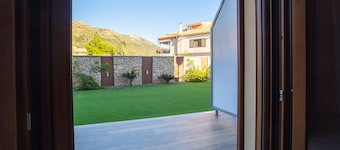 Elegance Suites 