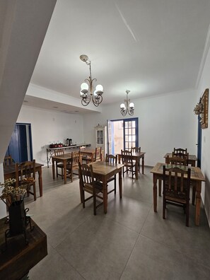 包每日全套早餐