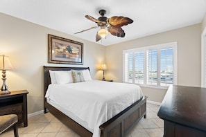 Condo, Multiple Beds (Summerchase 401)