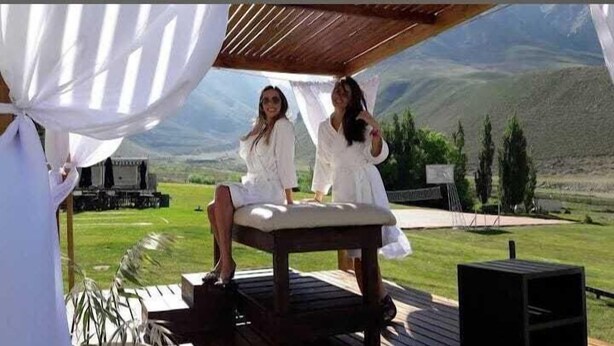 Sauna, banyera d'hidromassatge i massatges 