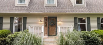 Private Peaceful Waterfront House with Pool & Hot Tub