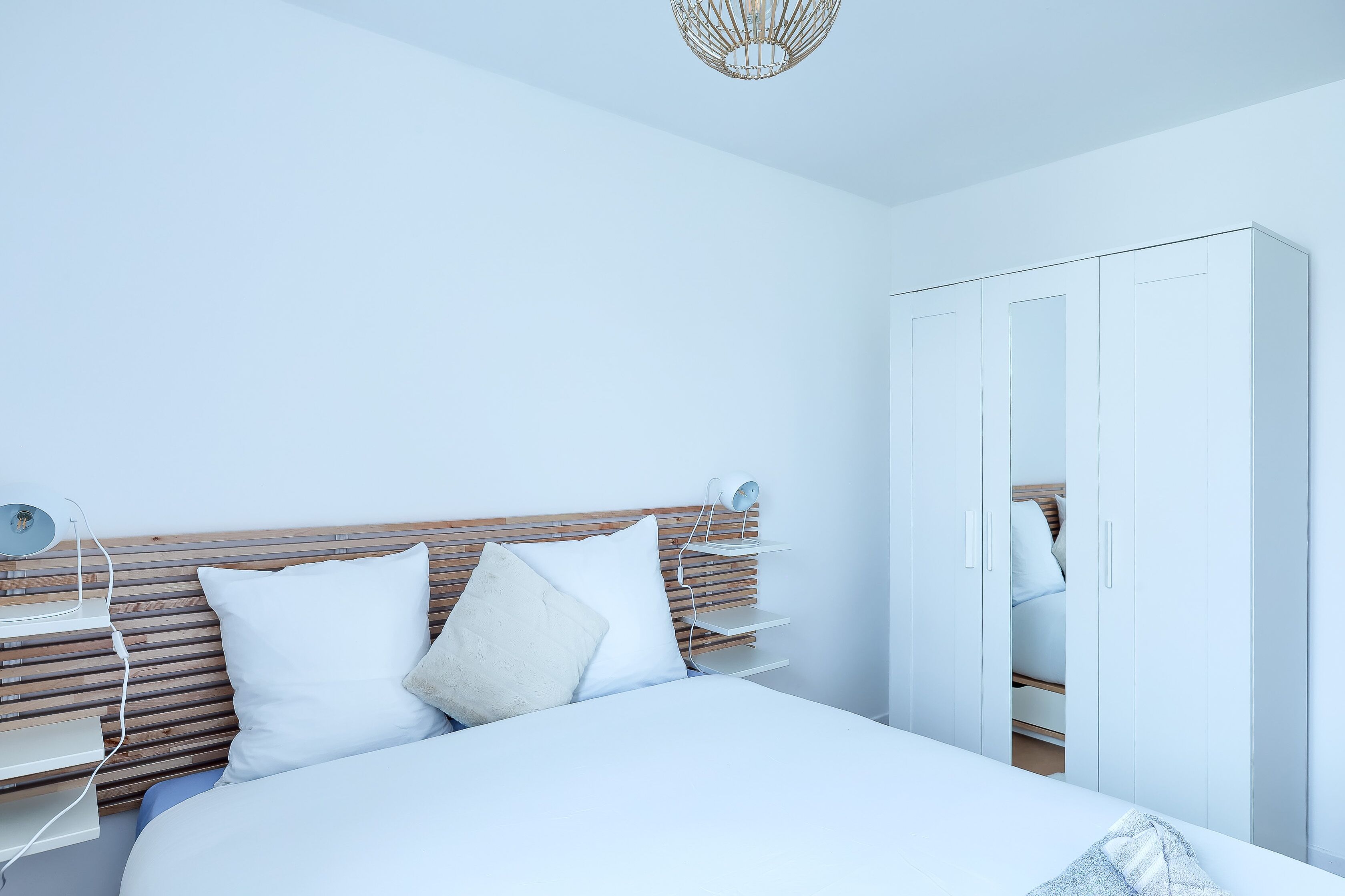 3 habitaciones, tabla de planchar con plancha y wifi gratis 