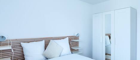 3 chambres, fer et planche à repasser, Wi-Fi gratuit, draps fournis