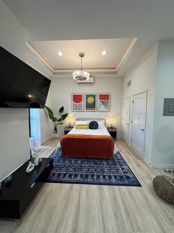 1 bedroom, iron/ironing board, free WiFi, bed sheets
