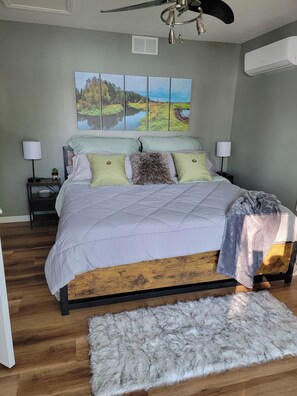 2 soverom, strykejern/-brett, wi-fi (inkludert) og sengetøy