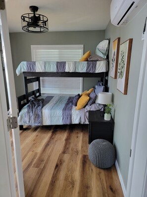 2 habitaciones, tabla de planchar con plancha y wifi gratis