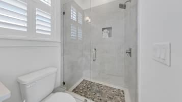 Condo, Multiple Beds (Just Breezin') | Bathroom