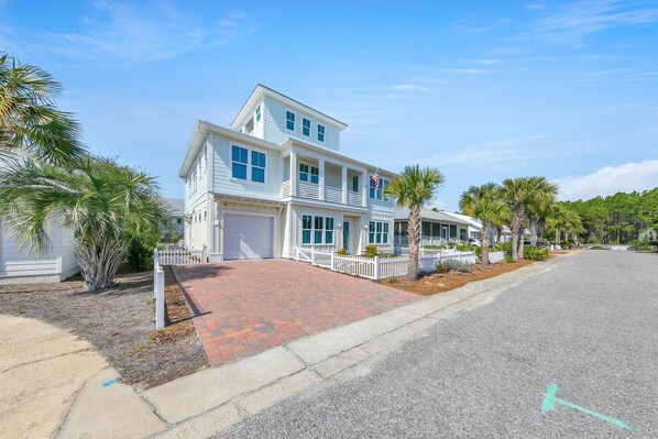 المنشأة من الخارج