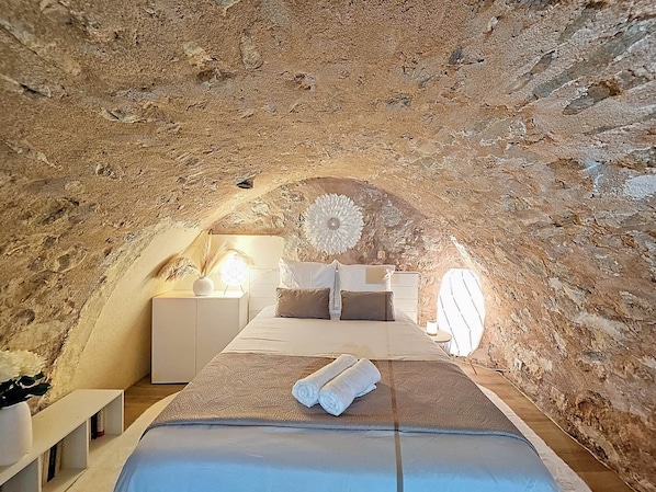 3 chambres, fer et planche à repasser, Wi-Fi gratuit