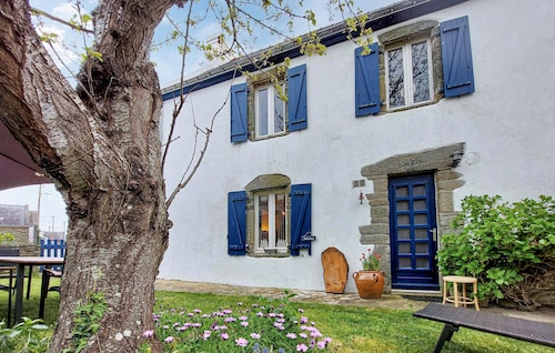 3 bedroom amazing home in Groix