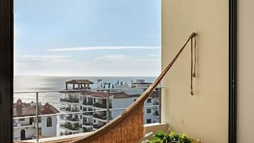 Superior Suite, 1 King Bed (Suite) | Terrace/patio