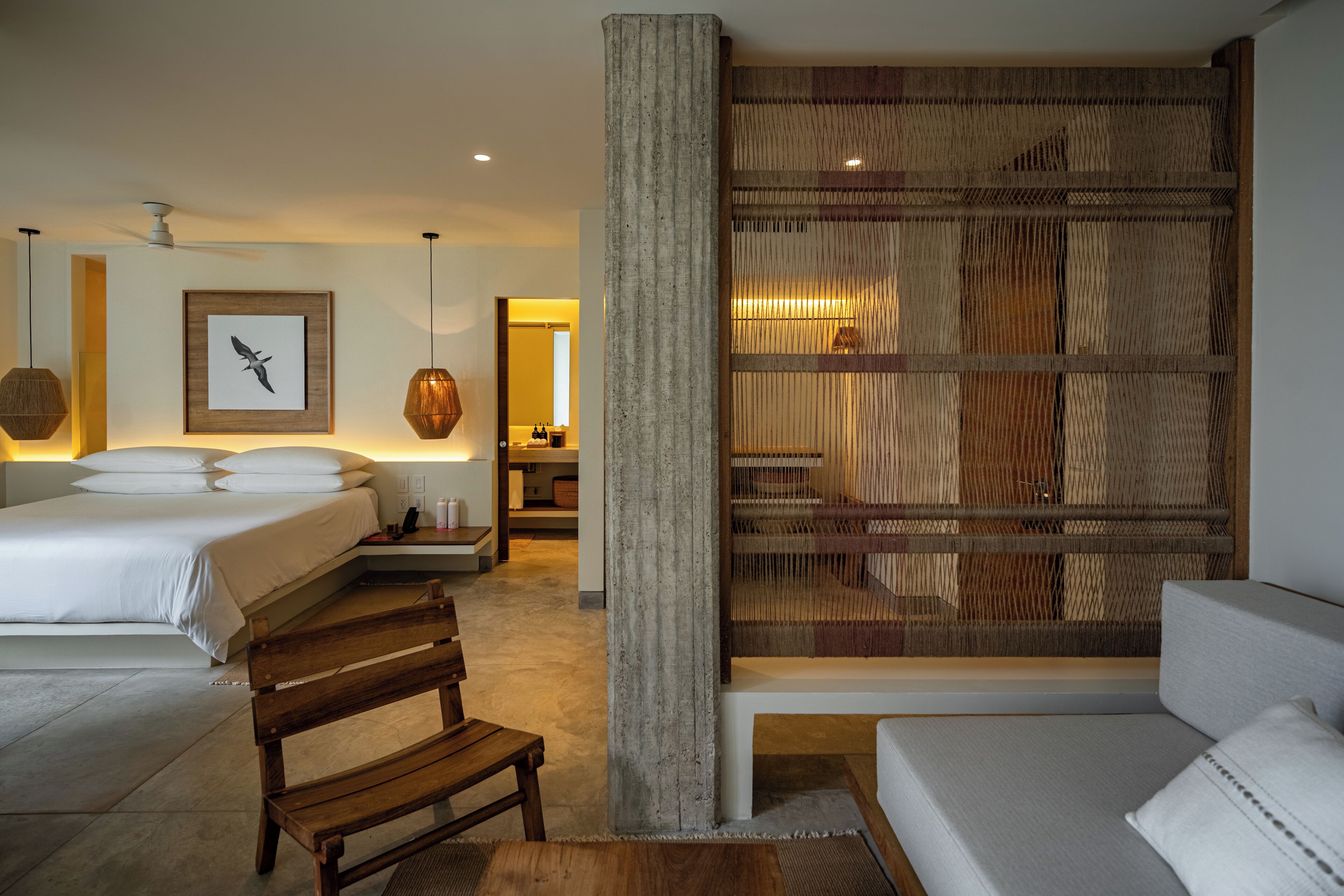 Chambre Standard, 1 très grand lit et 1 canapé-lit (Superior King) | Draps en coton égyptien, literie de qualité supérieure, minibar