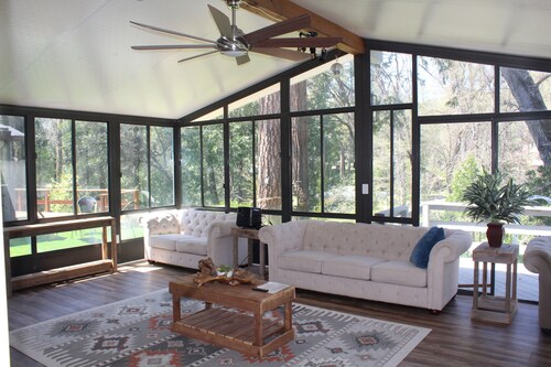 Near to Yosemite and Bass Lake with Fire Place