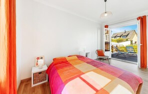 3 bedrooms, travel crib, free WiFi