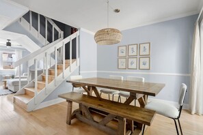 Dining - Great Location! 3BR Townhome in Mt. Pleasant (Mount Pleasant)