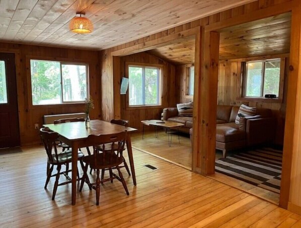 Interior - Pip's Place-10 Mins to Sugarloaf (Stratton)