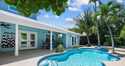 Pool House 1/2 Mile From Downtown Stuart