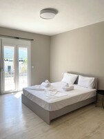 1 habitación, ropa de cama hipoalergénica y decoración personalizada 
