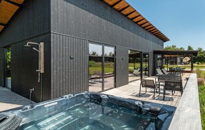 Terrace/patio - Gorgeous home in Hadsund with kitchen (Hadsund)