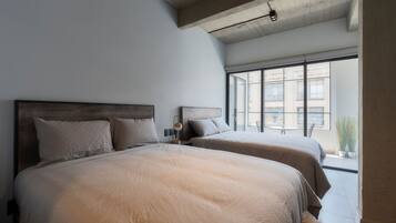 Egyptian cotton sheets, premium bedding, down comforters, pillowtop beds