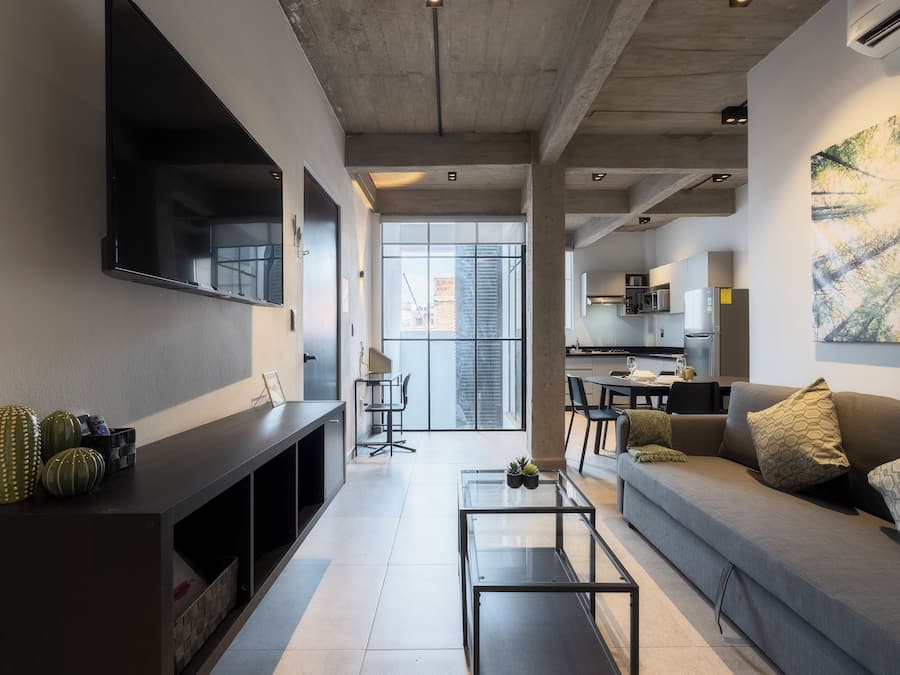 50-inch Smart TV with digital channels, Netflix, streaming services