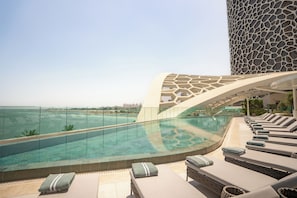 3 outdoor pools, open 7:00 AM to 8:00 PM, free pool cabanas