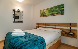 1 bedroom, free WiFi, bed sheets