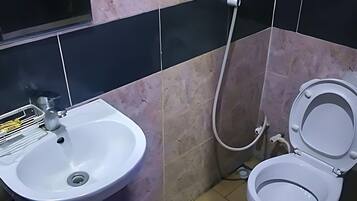 Premium Room | Bathroom
