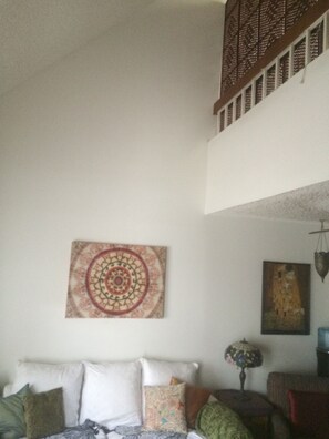 Interior - Boho Ocean Condo Walkable to Beach, Pier, Convention Center,Restaurants,Bars etc (Long Beach)