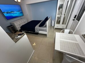 1 soverom, strykejern/-brett, wi-fi og sengetøy