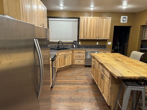 Spacious New Listing Centrally Located to Explore Glacier Park