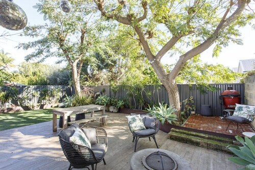 Lilly`s Cottage - 3bdrm Heritage House, South Fremantle