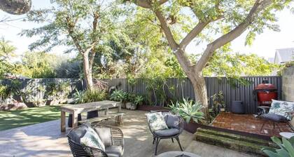 Lilly`s Cottage - 3bdrm Heritage House, South Fremantle