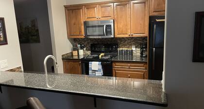 Radium Cozy Condo @The Peaks