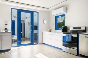 Interior - Santorini Villa 9Bd 9B Pool Beach House (San Juan)