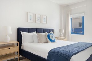 Interior - Santorini Villa 9Bd 9B Pool Beach House (San Juan)