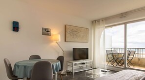 Interior - 452 - 1-bedroom apartment with sea view, 50m from the beach. (ERQUY)