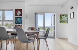 Dining - Stunning home in Holbæk with kitchen (Holbæk)
