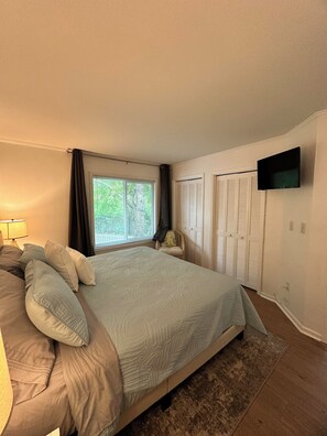 1 bedroom, desk, iron/ironing board, free WiFi