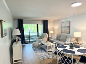 Smart TV - Beautiful/relaxing 1br/1bath renovated Tennis Villa condo at Ocean Creek Resort (Myrtle Beach)